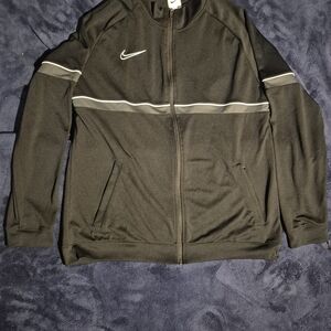Nike Men's Black and Gray Windbreaker